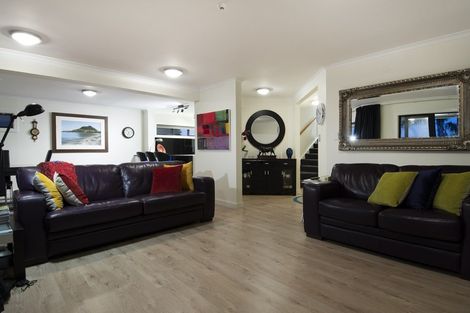 Photo of property in 4/2 Sixth Avenue, Tauranga, 3110