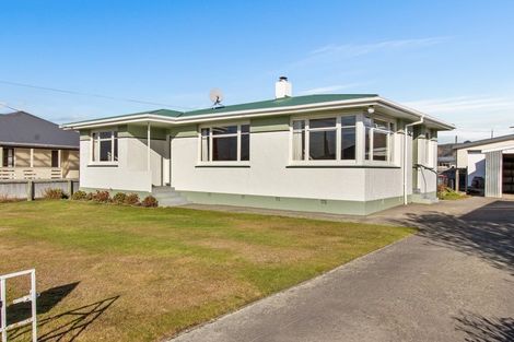 Photo of property in 20 Rugby Street, Waimate, 7924
