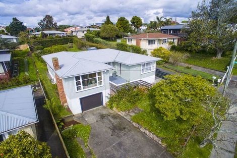 Photo of property in 19 Blease Street, New Lynn, Auckland, 0600
