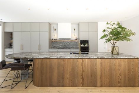 Photo of property in 93 Carlton Mill Road, Merivale, Christchurch, 8014