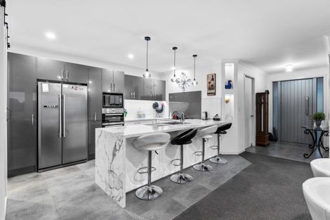 Photo of property in 60 Adler Drive, Ohauiti, Tauranga, 3112