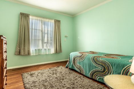 Photo of property in 15 Kaka Road, Raumati Beach, Paraparaumu, 5032