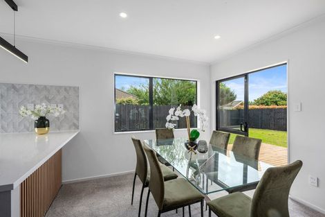 Photo of property in 4 Bryn Mawr Place, Albany, Auckland, 0632