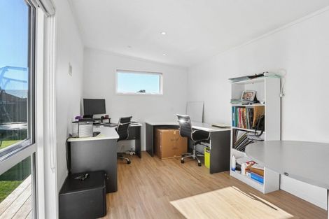 Photo of property in 1 Aldermen Avenue, Papamoa Beach, Papamoa, 3118