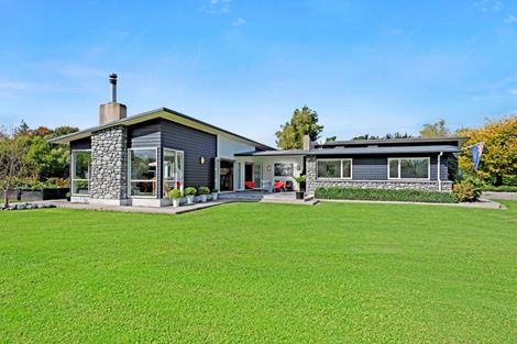 Photo of property in 33 Arcus Road, Te Horo, Otaki, 5582