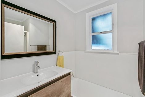 Photo of property in 5a Harper Street, Papakura, 2110