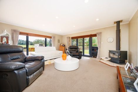 Photo of property in 10 Green Road, Awahuri, Palmerston North, 4479