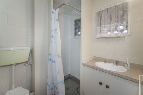 Photo of property in 9/32 Blockhouse Bay Road, Avondale, Auckland, 1026
