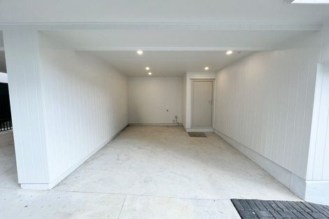 Photo of property in 12/9 Aeroview Drive, Beach Haven, Auckland, 0626