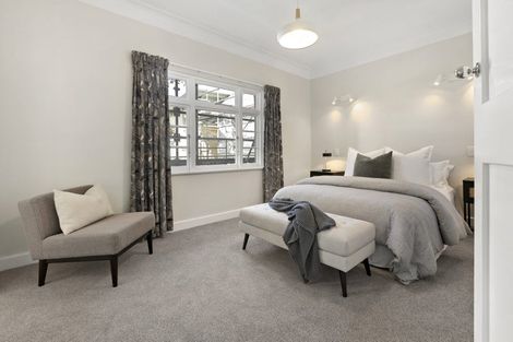 Photo of property in 20e Portland Crescent, Thorndon, Wellington, 6011