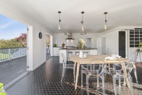 Photo of property in 22 Alexandra Street, Riverhead, 0820