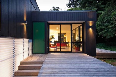 Photo of property in 2 Corrondella Grove, Belmont, Lower Hutt, 5010