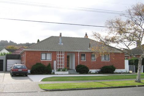 Photo of property in 27 Churton Crescent, Taita, Lower Hutt, 5011