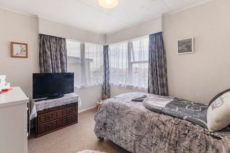 Photo of property in 184 Puriri Street, Castlecliff, Whanganui, 4501