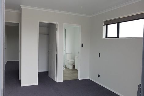 Photo of property in 28 Powhaitere Road, One Tree Point, 0118