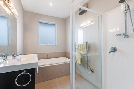 Photo of property in 18 Pisa Moorings Road, Mount Pisa, Cromwell, 9383