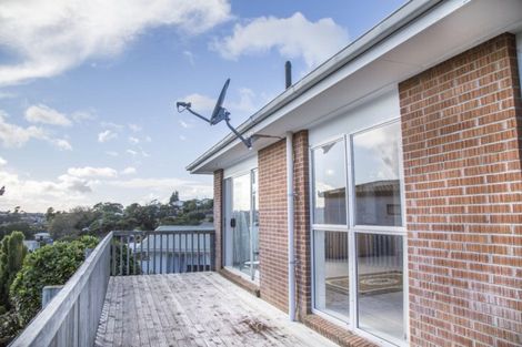 Photo of property in 1/31a Seaview Road, Glenfield, Auckland, 0629