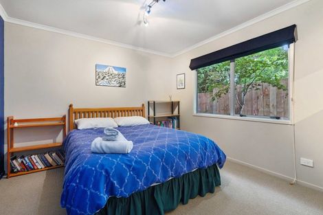 Photo of property in 20b Grand Vue Road, Kawaha Point, Rotorua, 3010