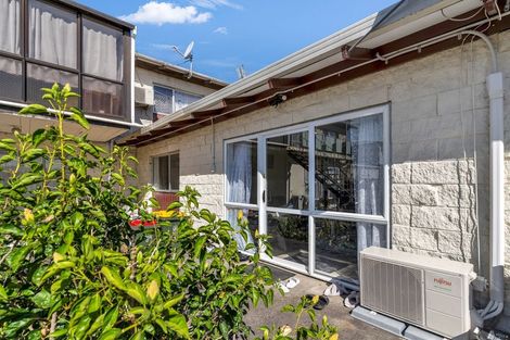 Photo of property in 4/30 Park Avenue, Papatoetoe, Auckland, 2025