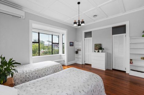 Photo of property in 82 Vigor Brown Street, Napier South, Napier, 4110