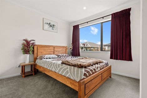 Photo of property in 11 Fermi Lane, Papakura, 2110