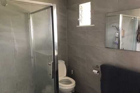 Photo of property in 5 Kerry Place, Papakura, 2110