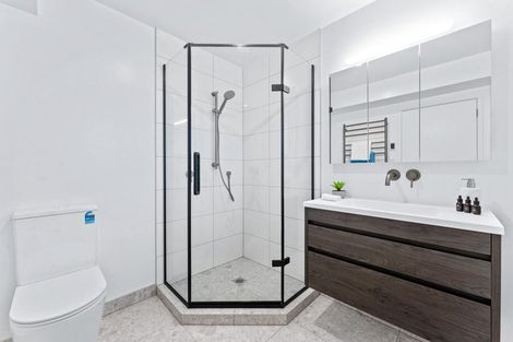 Photo of property in 52a Glamorgan Drive, Torbay, Auckland, 0630