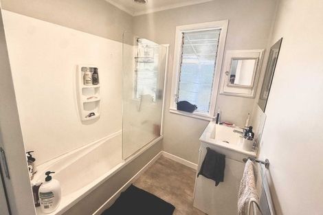 Photo of property in 2 Currey Crescent, Milford, Auckland, 0620