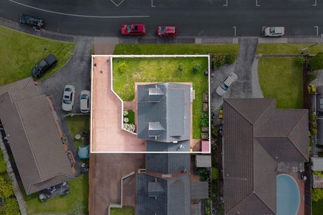 Photo of property in 4/73 Vintage Drive, Henderson, Auckland, 0612