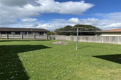 Photo of property in 2 Rogers Road, Manurewa, Auckland, 2102