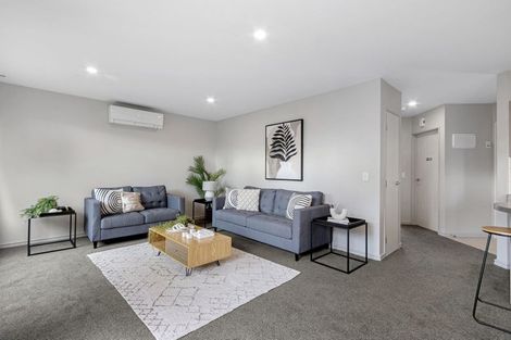 Photo of property in 2 Woodfield Lane, Redwood, Christchurch, 8051