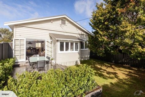 Photo of property in 23 Amaru Road, One Tree Hill, Auckland, 1061