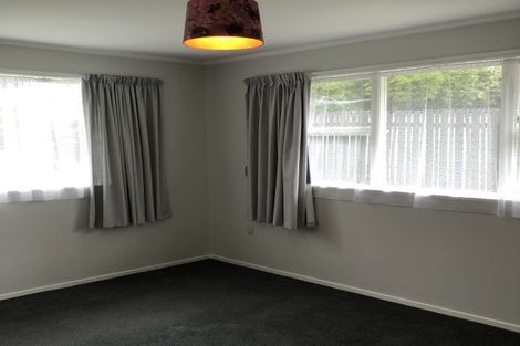 Photo of property in 24 Sequoia Place, Sunnynook, Auckland, 0620