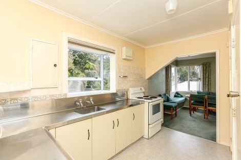 Photo of property in 108 Huatoki Street, Frankleigh Park, New Plymouth, 4310