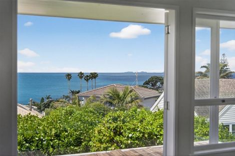 Photo of property in 2/33 Gulf View Road, Murrays Bay, Auckland, 0630