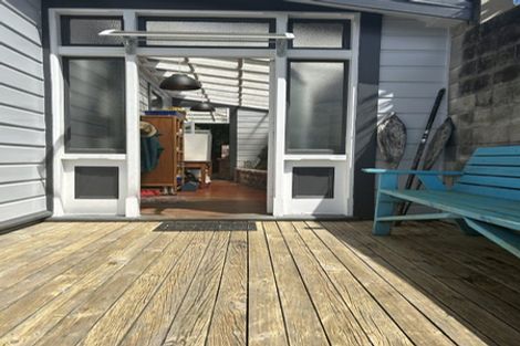 Photo of property in 1/62 Roseneath Terrace, Roseneath, Wellington, 6011