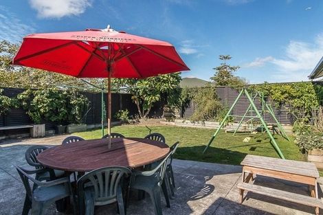 Photo of property in 32 Kapanui Road, Waikanae, 5036