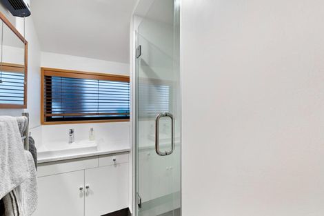 Photo of property in 4 Peregrine Place, Queenstown, 9300