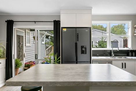Photo of property in 38 Tongariro Road, Turangi, 3334