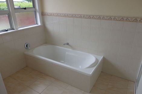 Photo of property in 44 Wordsworth Street, Leamington, Cambridge, 3432