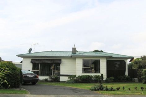 Photo of property in 5 Bahama Crescent, Paraparaumu Beach, Paraparaumu, 5032