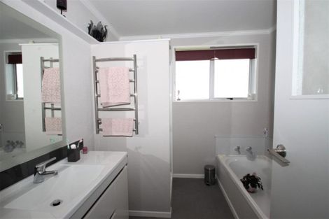 Photo of property in 5 Cherry Drive, Mosgiel, 9024