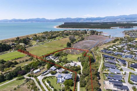 Photo of property in 126 Aranui Road, Mapua, 7005