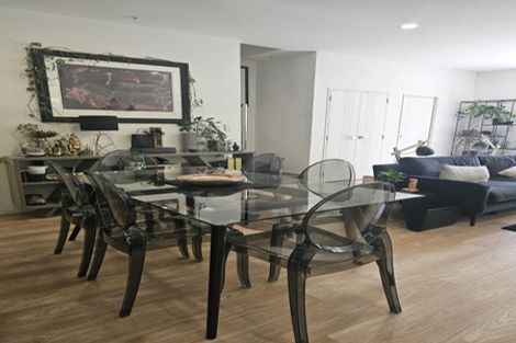 Photo of property in 19 Waru Lane, Te Atatu Peninsula, Auckland, 0610