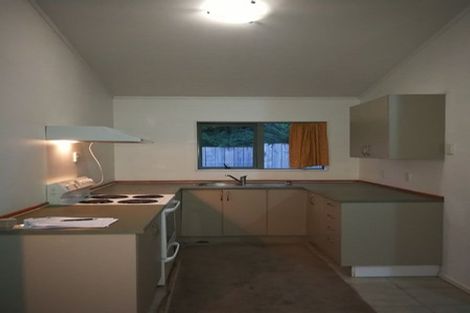 Photo of property in 9 Silverstone Place, Henderson, Auckland, 0612