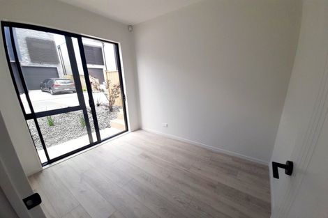 Photo of property in 105 Waekahu Road, Westgate, Auckland, 0814