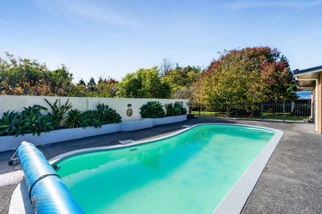 Photo of property in 120 Paraite Road, Paraite, New Plymouth, 4373