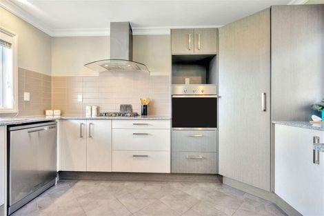 Photo of property in 10 Nirmal Place, Sunnyvale, Auckland, 0612