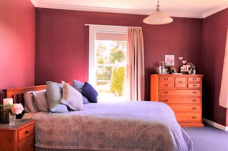 Photo of property in 22 Frances Street, Balclutha, 9230