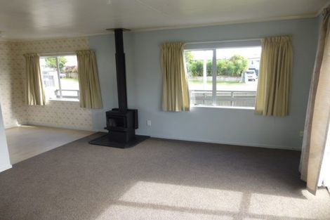 Photo of property in 27 Silvan Place, Bell Block, New Plymouth, 4312